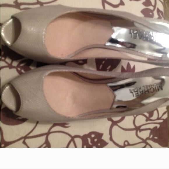 Michael Kors Gray peep slingback heel - Picture 2 of 5